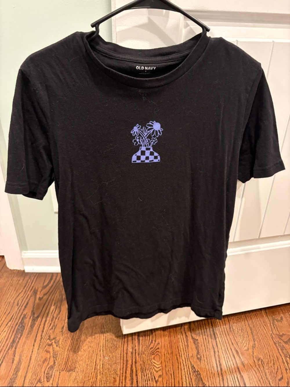 Old Navy Black Short-Sleeve Tee with Blue Checker Vase Graphic